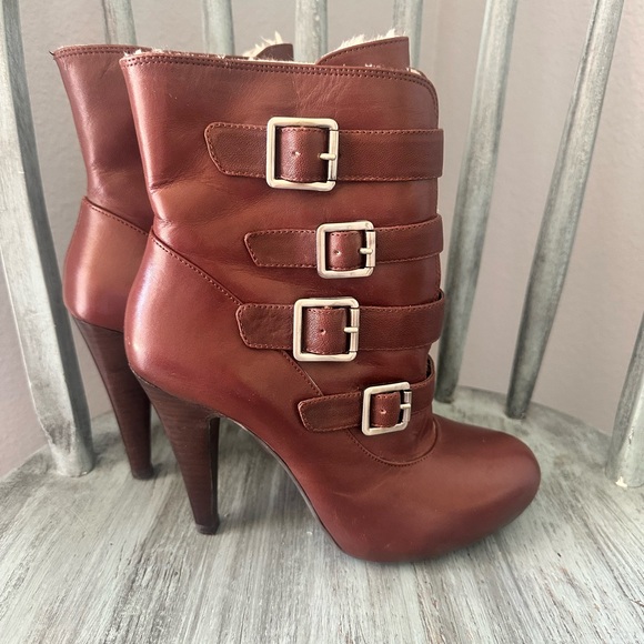 Gianni Bini Shoes - Gianni Bini Women’s Stappy Heel Boots Size 7